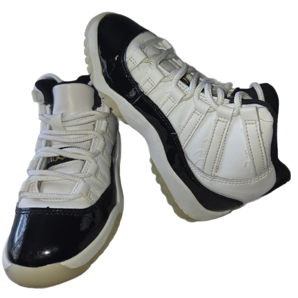 Air Jordan Nike 11 Graitude Kids Black and White Sneakers Size 12C - Picture 5 of 9